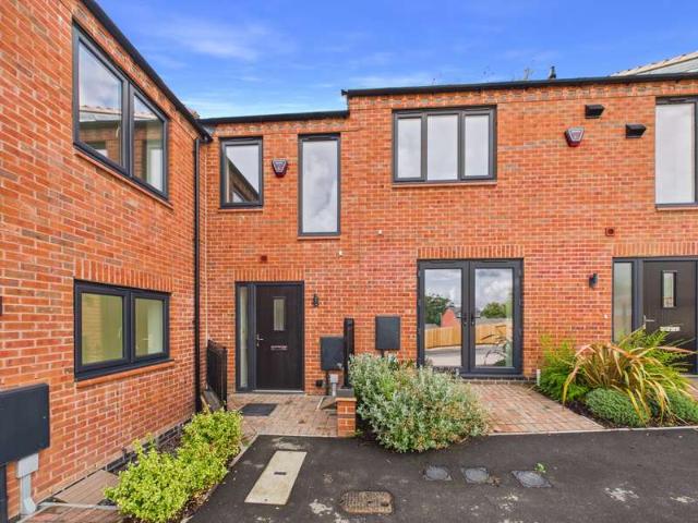 Cottage for sale in Melton Mowbray, Melton