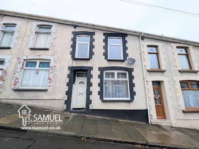Cottage for sale in Miskin, Wales