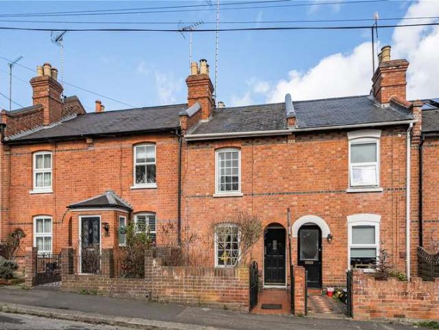 Cottage for sale in Reading