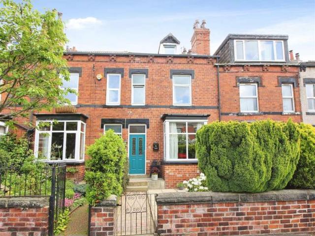 Cottage for sale in Whitkirk, Austhorpe