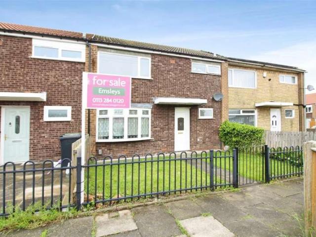 Cottage for sale in Scholes, West Yorkshire