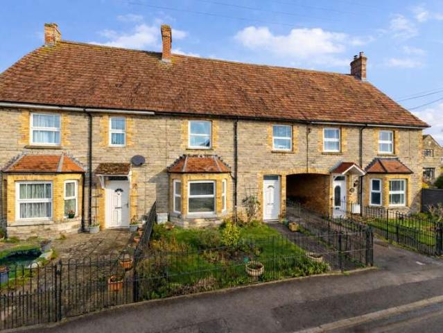 Cottage for sale in Somerton, Somerset
