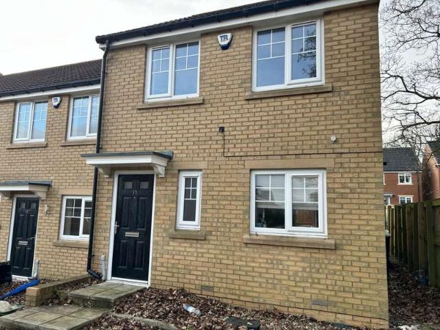 Cottage for rent in Esh Winning