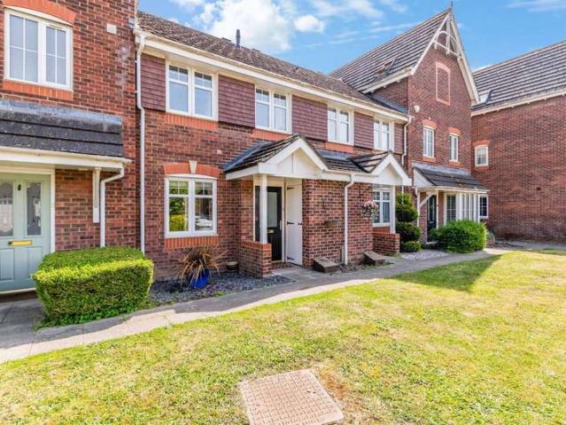 Cottage for sale in Hillview, Surrey