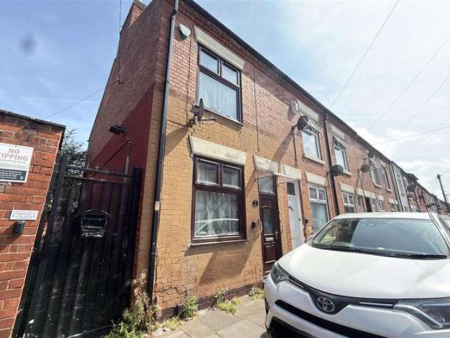 Cottage for sale in Belgrave, Old Wharf