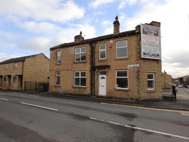 Cottage for rent in Eccleshill, West Yorkshire