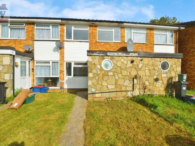 Cottage for sale in London Borough of Hounslow, Feltham