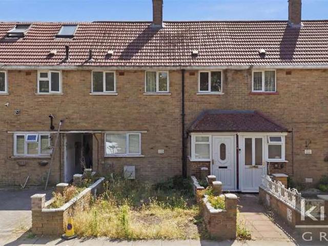 Cottage for sale in Carterhatch, Greater London