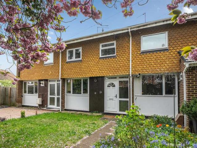 Cottage for sale in Reading