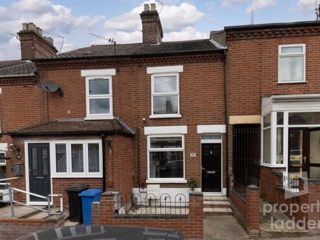 Cottage for sale in New Catton, East Bank
