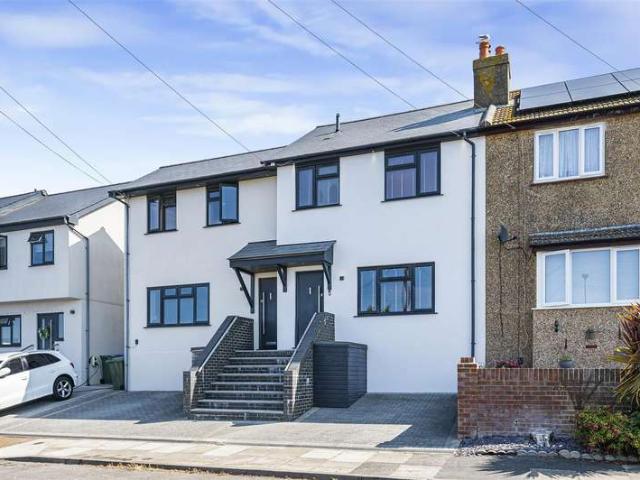 Cottage for sale in Mount Pleasant, Iford