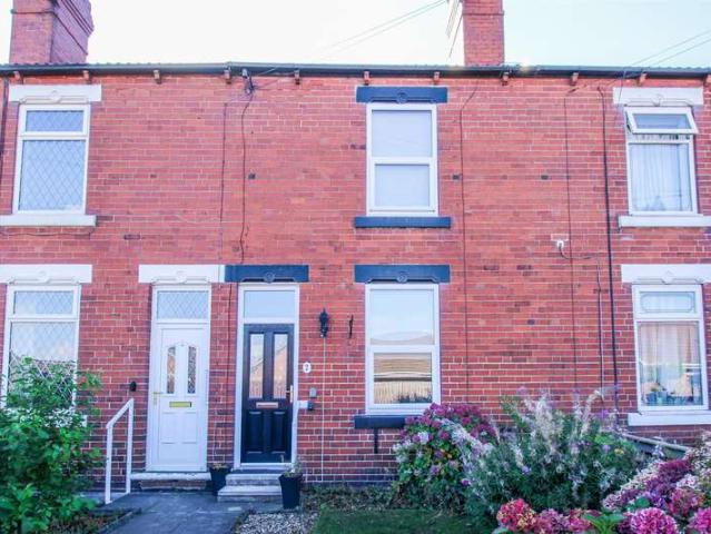 Cottage for sale in Kinsley, West Yorkshire