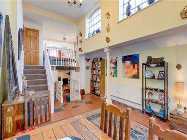 Cottage for sale in Northampton, Northamptonshire