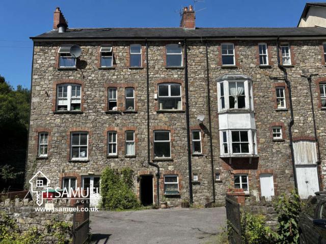 Cottage for sale in Abersychan, Wales