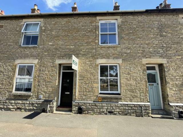 Cottage for sale in Olney