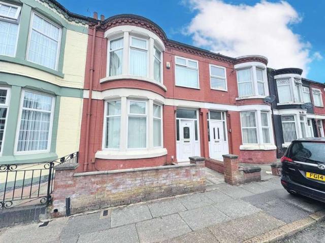 Cottage for sale in Clubmoor, Calderstones