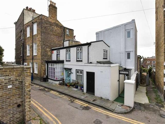 Cottage for sale in East Cliff, Thanet