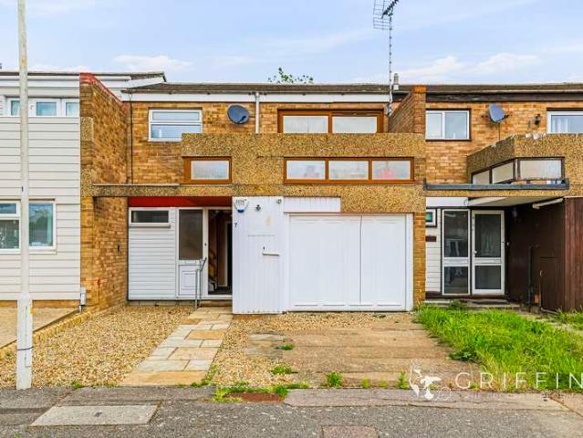 Cottage for sale in Vange, Essex