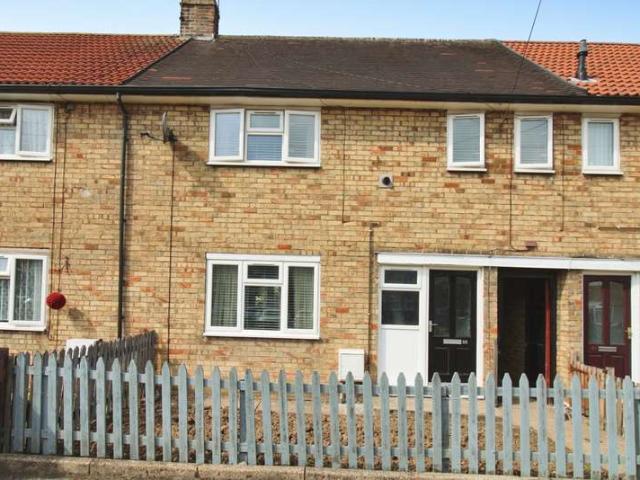 Cottage for sale in Orchard Park, Hull