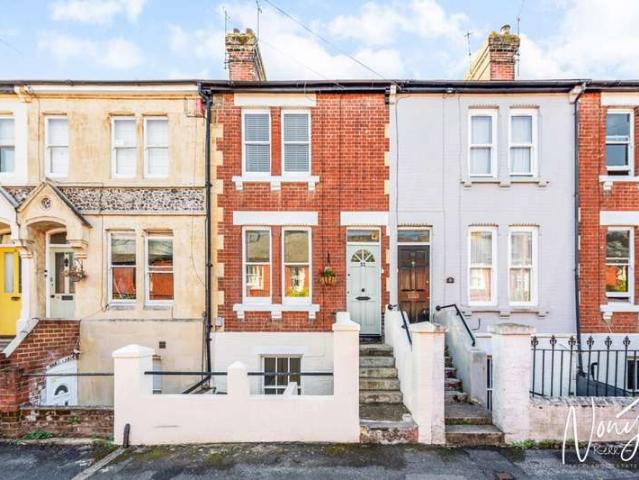Cottage for sale in Highcliffe, Hampshire