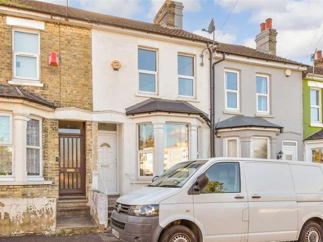 Cottage for sale in Luton, Chatham