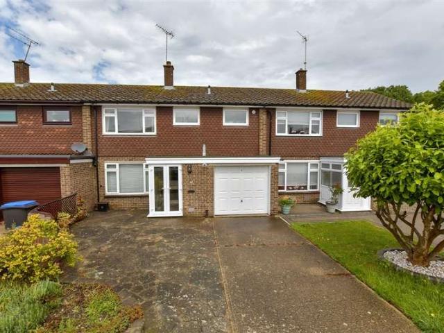 Cottage for sale in Lambourne, Epping