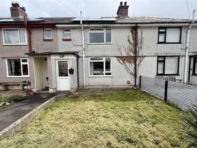 Cottage for sale in Llangoed, Wales