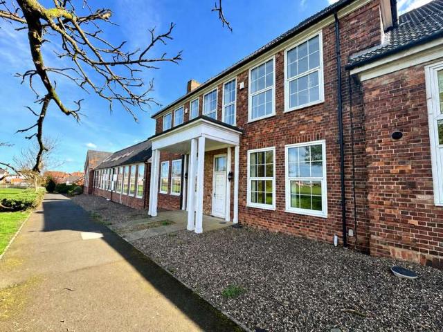 Cottage for sale in Wingate