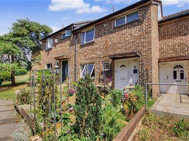 Cottage for sale in Northampton, Northamptonshire