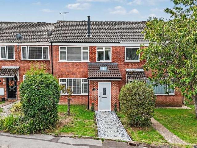 Cottage for sale in Corfe Mullen