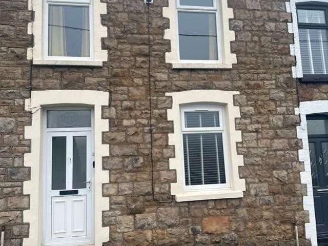 Cottage for rent in Victoria, Waun-lwyd