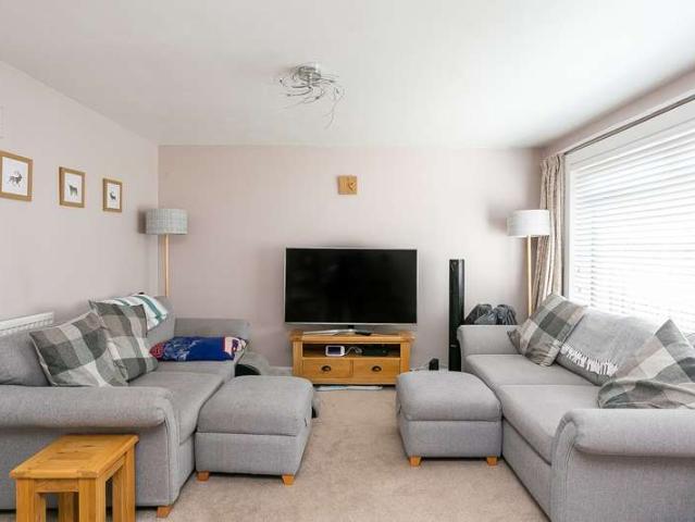 Cottage for sale in Pitteuchar, Caskieberran