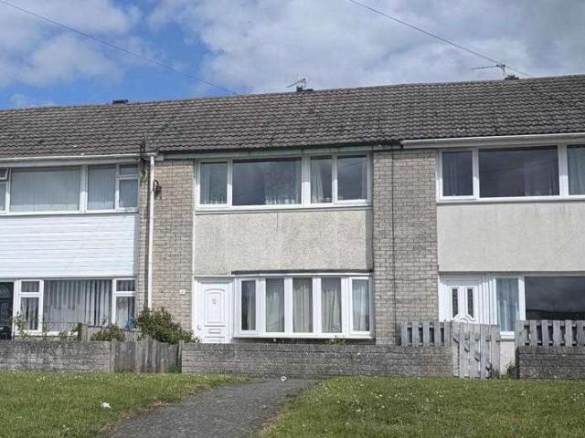 Cottage for sale in Meadowbank, Winsford