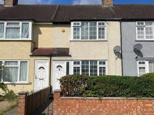 Cottage for sale in West Bedfont, Lower Halliford