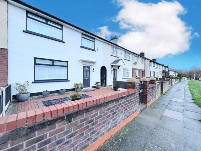 Cottage for sale in Oak Hill Park, Calderstones