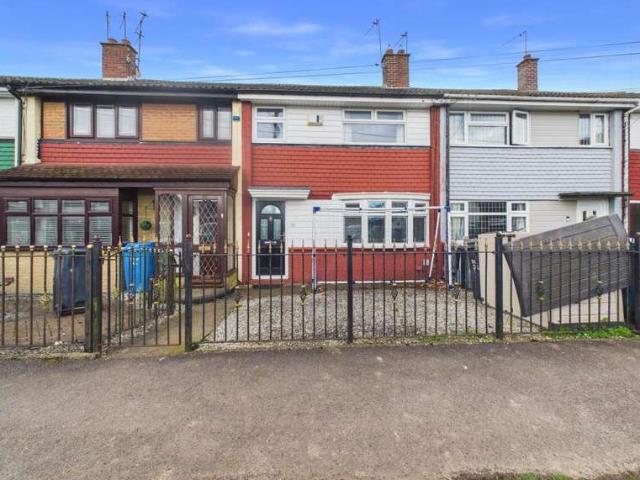 Cottage for sale in Sutton Ings, Hull