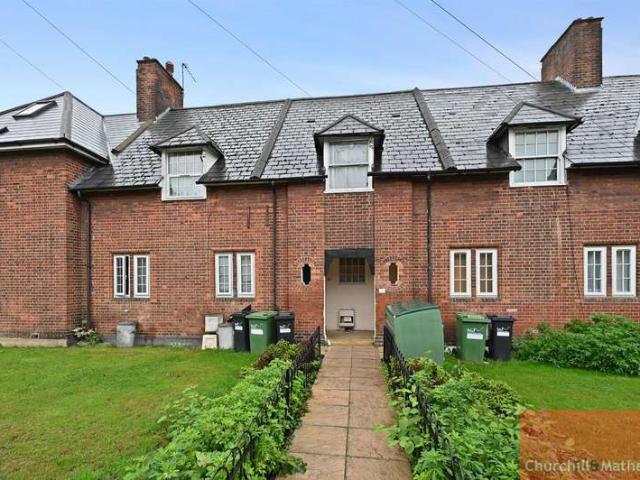 Cottage for sale in Greater London