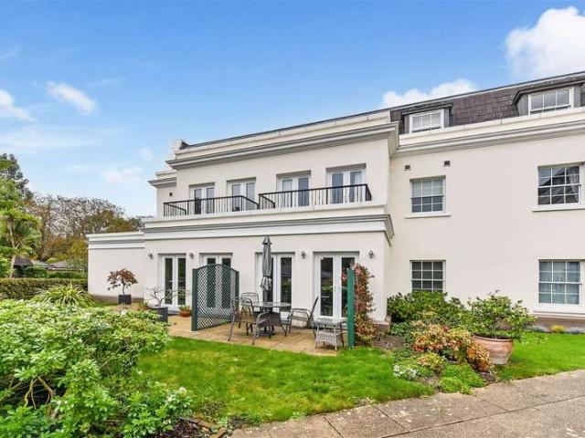 Cottage for sale in Tortington, Arun
