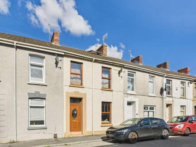 Cottage for sale in Box, Llanelli