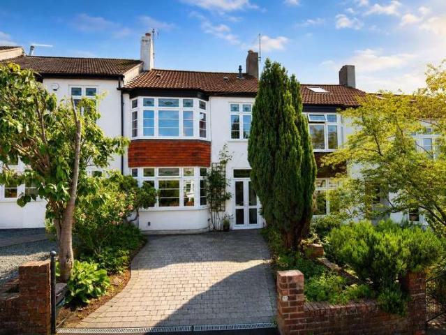 Cottage for sale in Feckenham, City Of Bristol