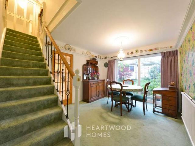 Cottage for sale in St Albans, Five Acres