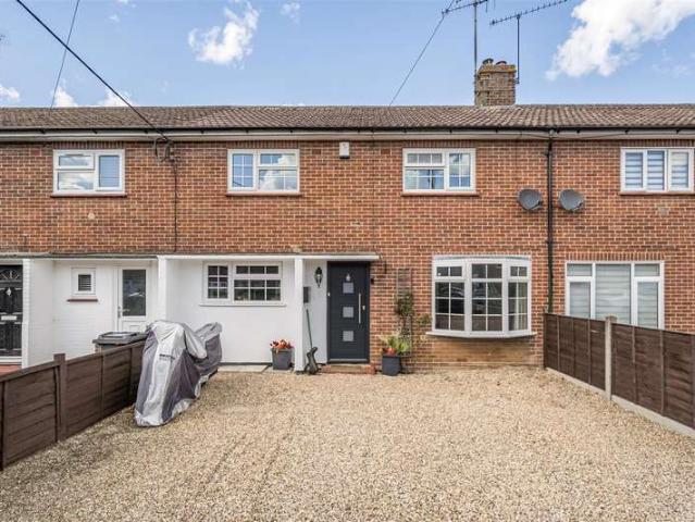 Cottage for sale in Charvil