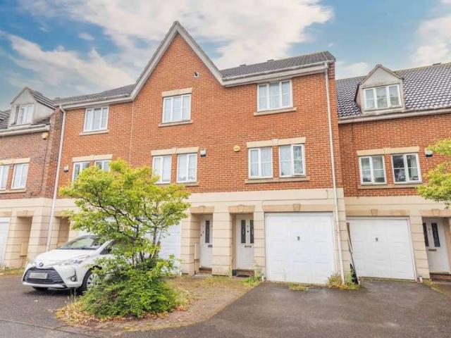 Cottage for sale in Yeading, Greater London