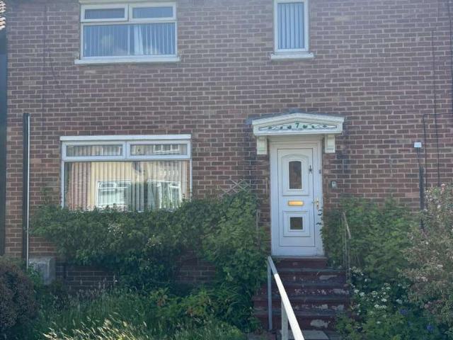 Terraced House for rent in Durham