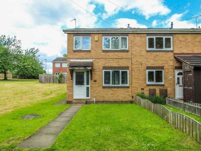 Cottage for sale in Pinders Heath, West Yorkshire