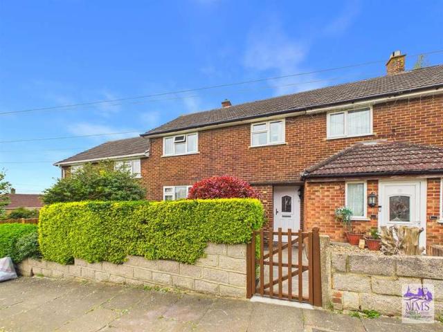 Cottage for sale in Strood