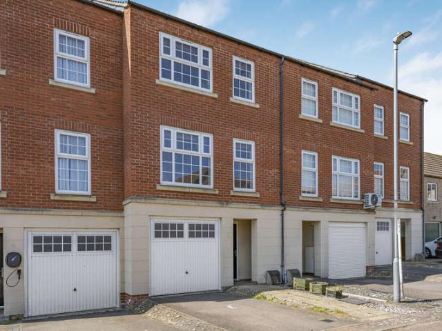Cottage for sale in Barway, Cambridgeshire