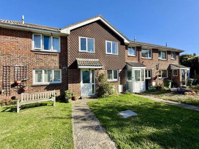 Cottage for sale in Colwell Bay, Totland