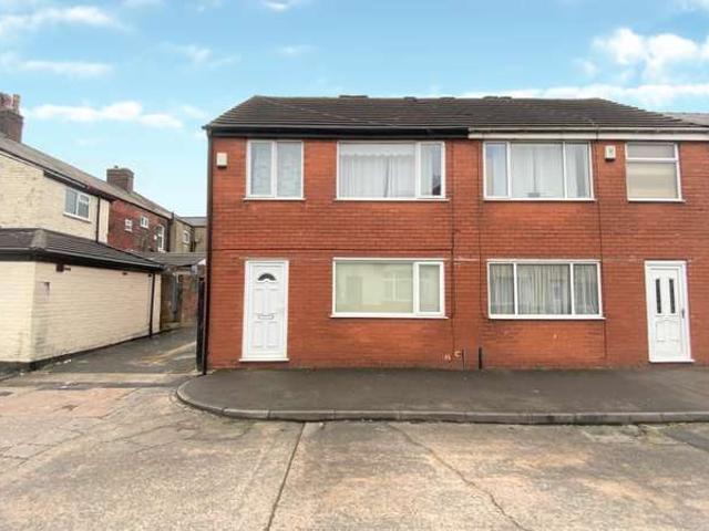 Cottage for rent in Higher Bartle, Lancashire