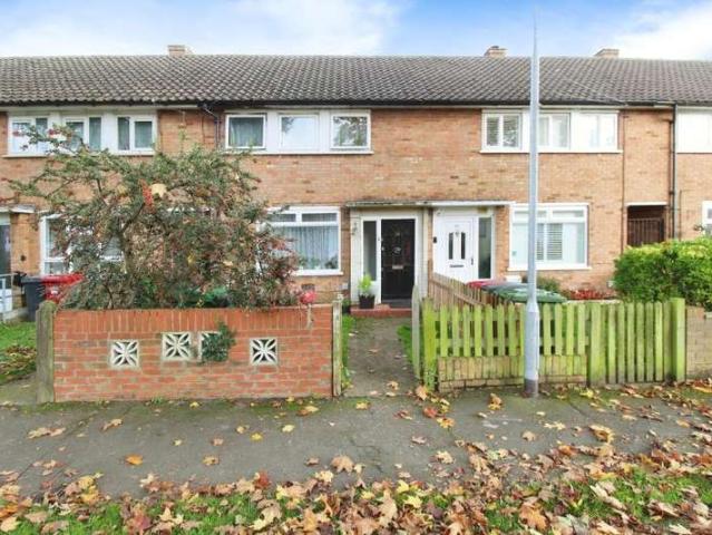Cottage for sale in Slough